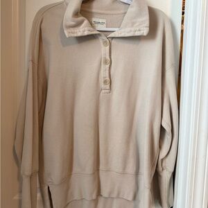 Abercrombie & Fitch Cream Sweater